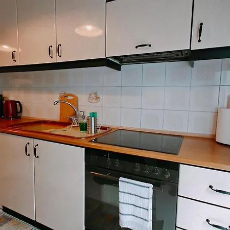 Galazio - 2 Bedroom Apartment! *